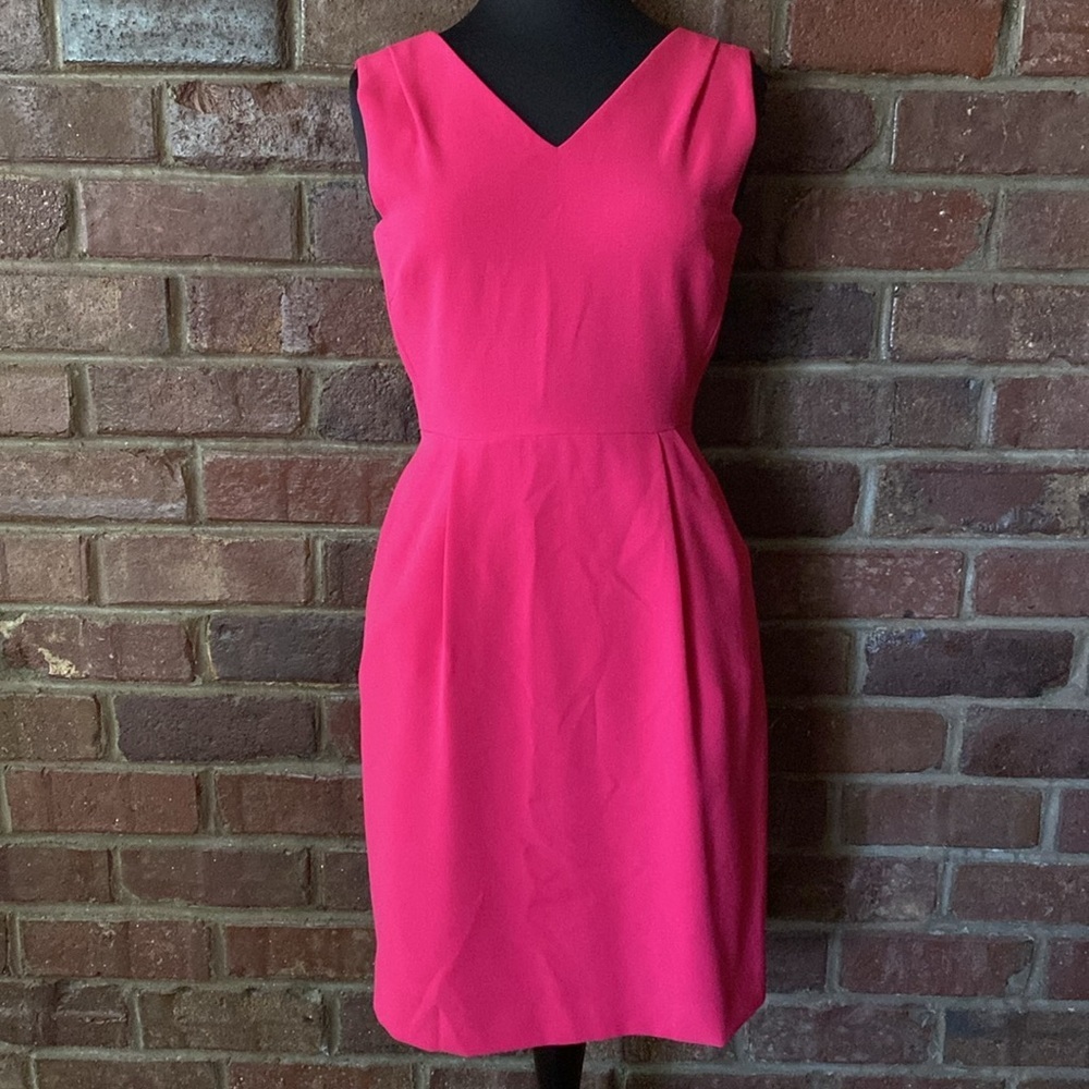 Daniel Cremieux hot pink‎ v neck fitted sleeveless sheath mini dress